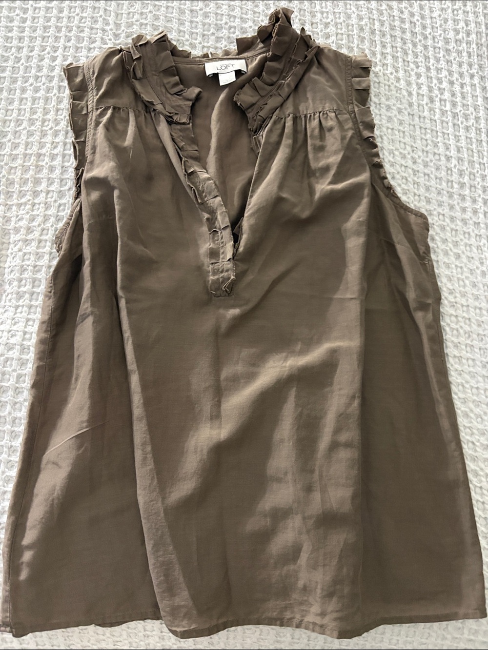 LOFT Olive Ruffle-Trim Sleeveless Top